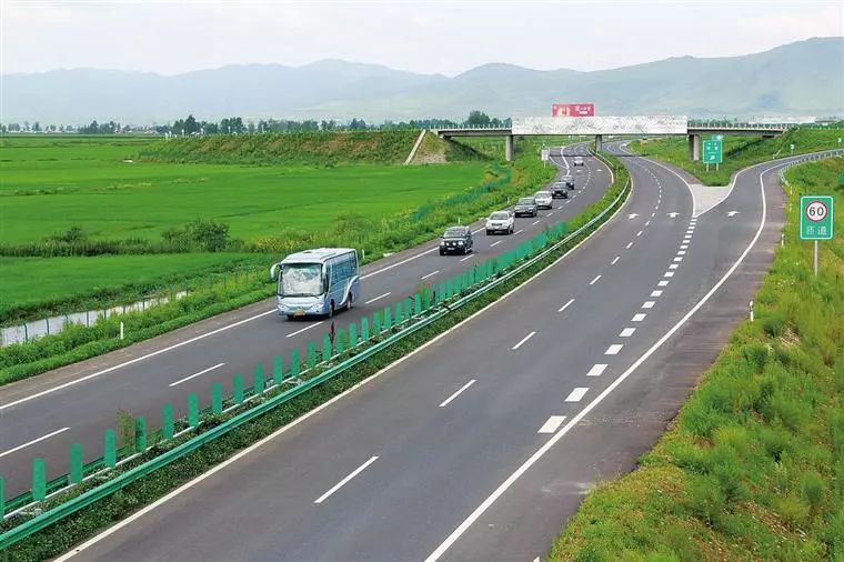 罗城高速公路最新动态，科技引领交通革新，智能出行时代来临