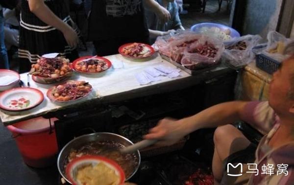 威锋源最新地址2016，小巷里的隐藏美食探索之旅