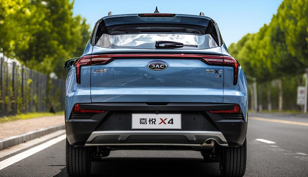 宝马X4最新消息详解，如何获取与理解，为购车决策提供关键参考