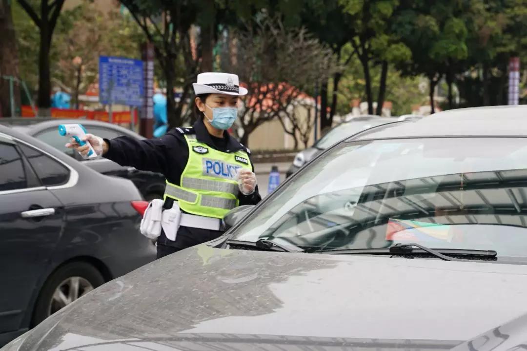 山东智能抗疫先锋产品亮相，科技守护家园重磅来袭！最新疫情消息聚焦山东