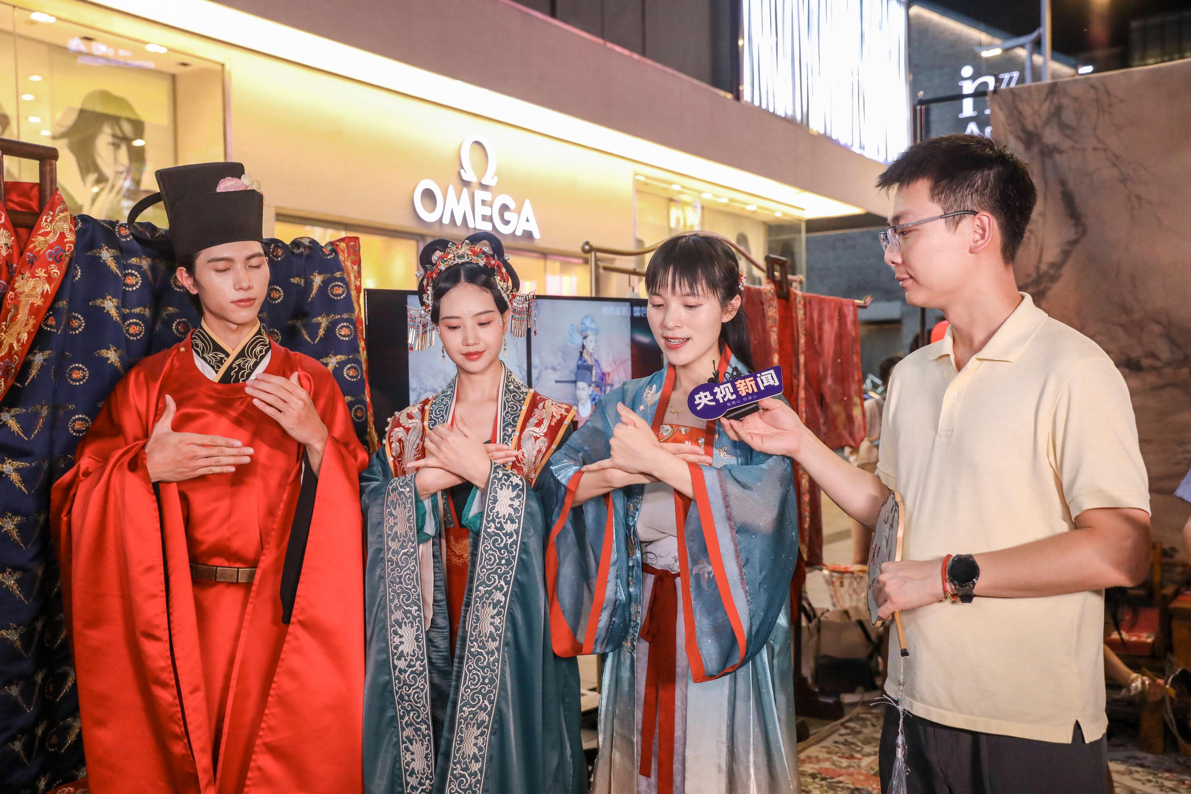最新App视频直播，学习、蜕变与自信之旅
